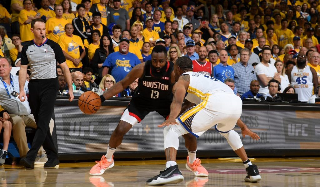 Warriors cry out against Rockets for their refereeing complaints